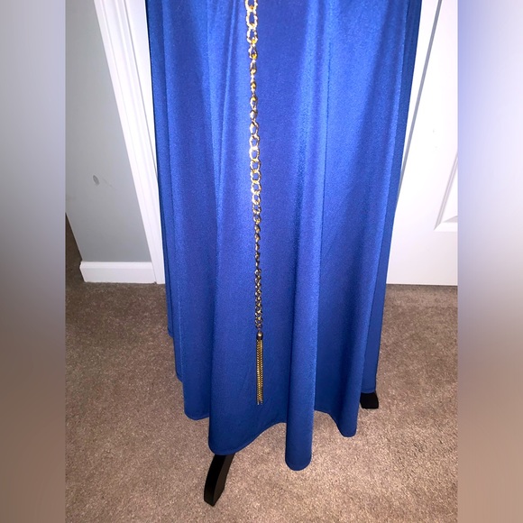 Nina Piu Midi w/Gold chain belt - Picture 3 of 4